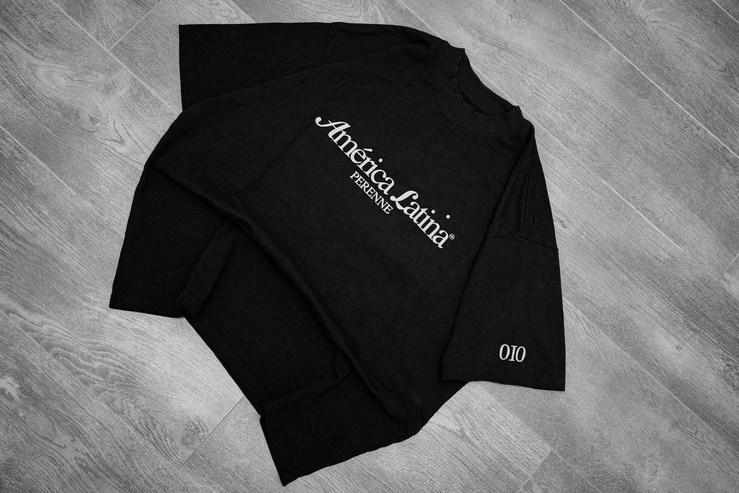 Black Oversized América Latina T-Shirt