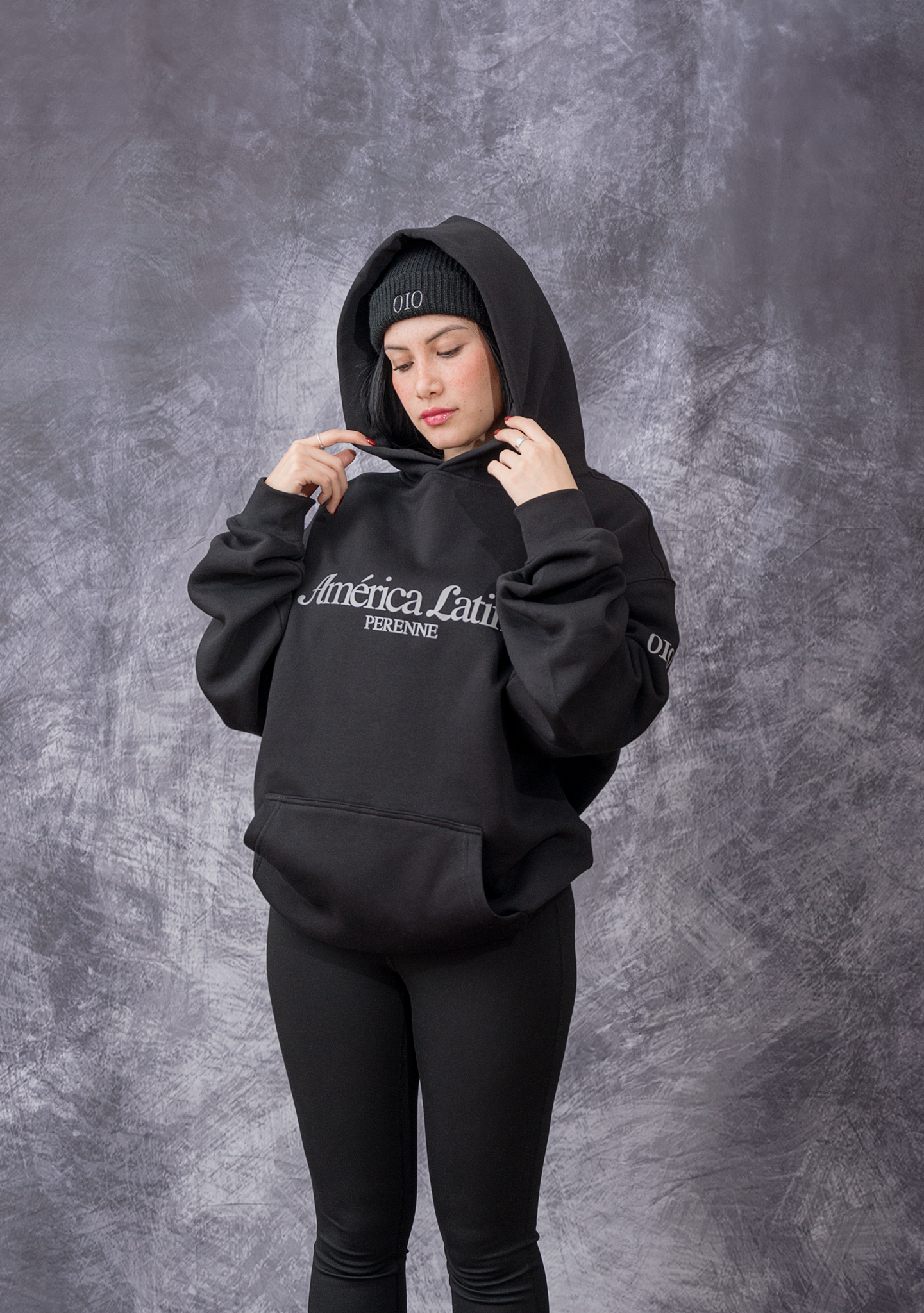 Black Oversized América Latina Hoodie