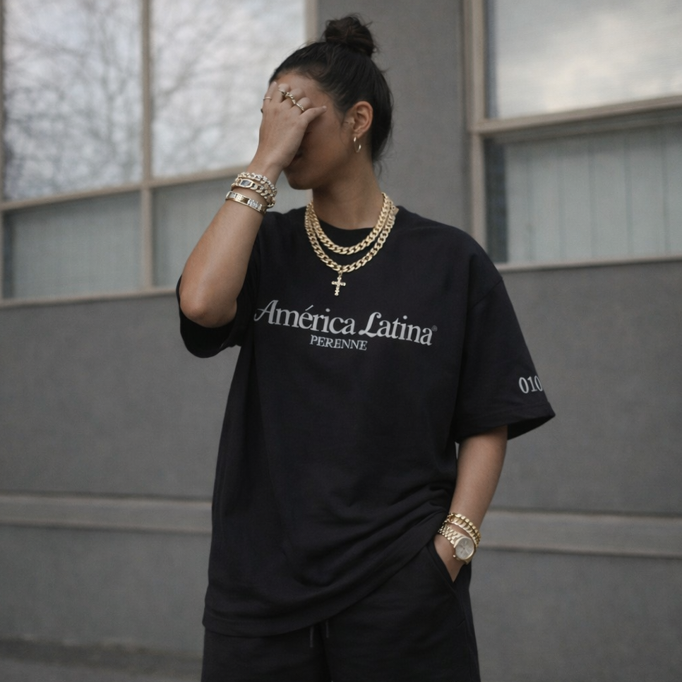 Black Oversized América Latina T-Shirt